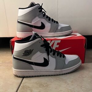 New Air Jordan 1 Mid Gray! Size 8.5